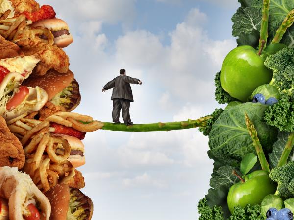 Skrivnosti zdrave prehrane sta: ravnotežje in zmernost.